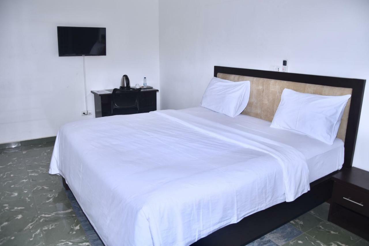 Hotel La Couronne Rw Yaoundé Εξωτερικό φωτογραφία